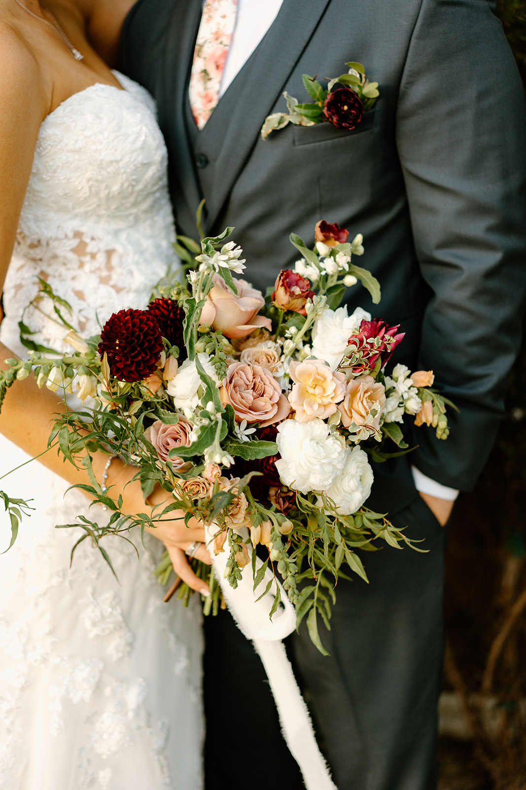 florals at wedding at The White Barn in San Luis Obispo CA, photography by Cobblestone